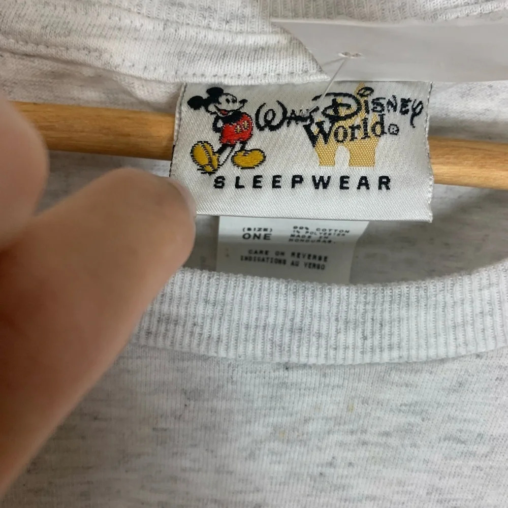 Vintage Disney’s Snow White And The Seven Dwarfs Sleeper T Shirt OS Deadstock - Picture 7 of 16